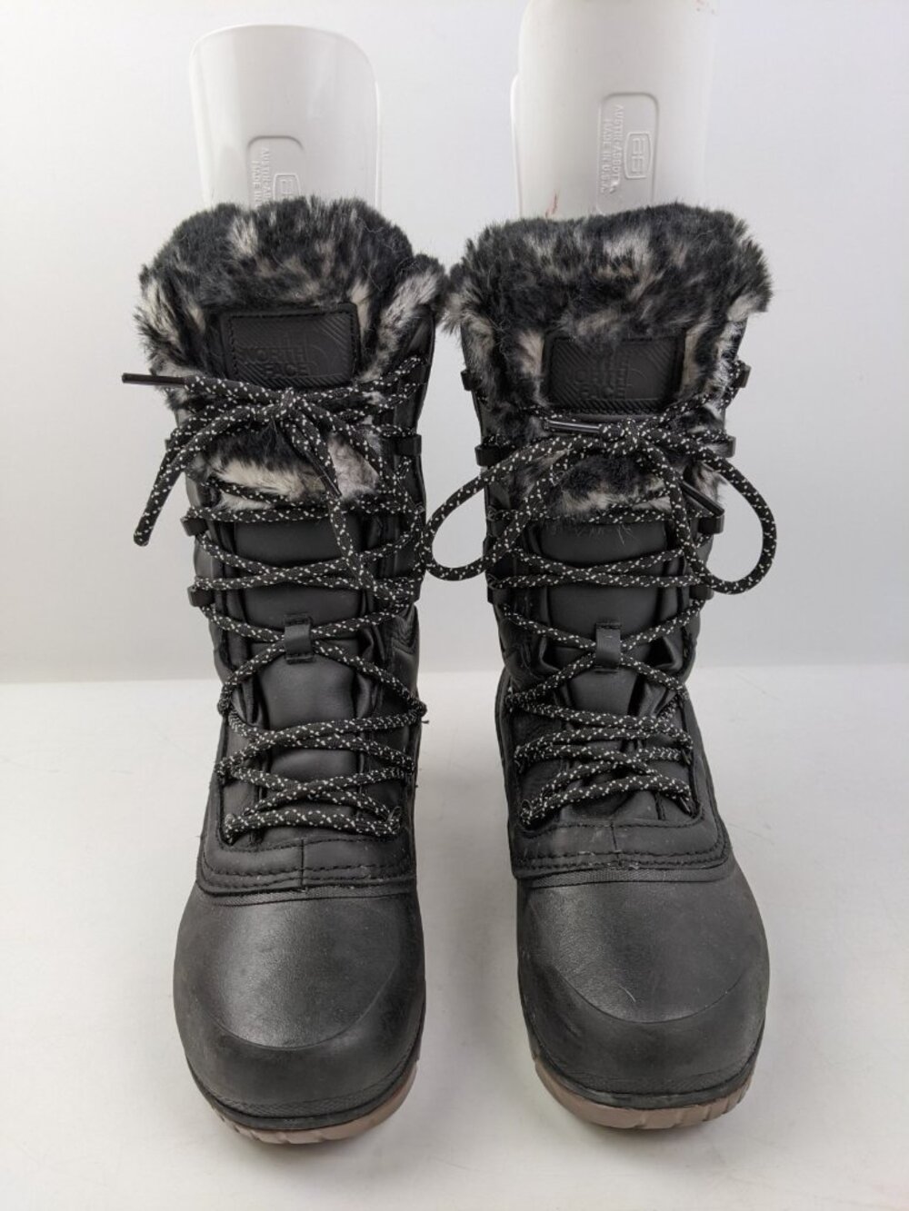 The North Face Boots Shellista IV Mid Lace Women’s Size 7 Black Faux Fur